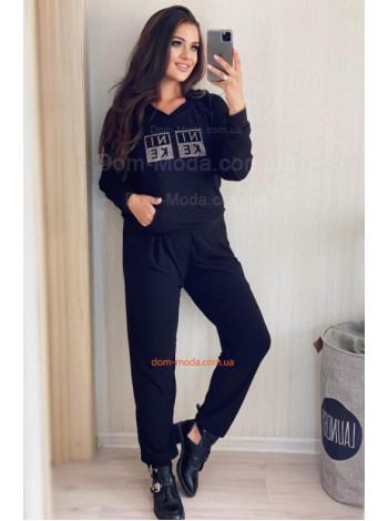 Спортивный костюм с камнями большого размера
